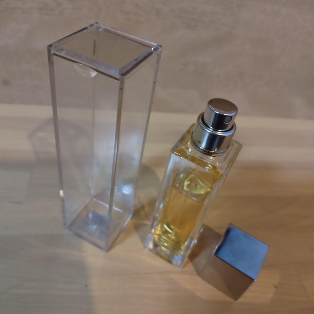 グッチ　香水　３つ