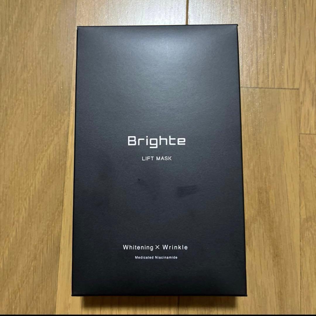 Brighte エレキリフト　美顔器 ピンク フェイスタオル ヘアスカルプブラシ