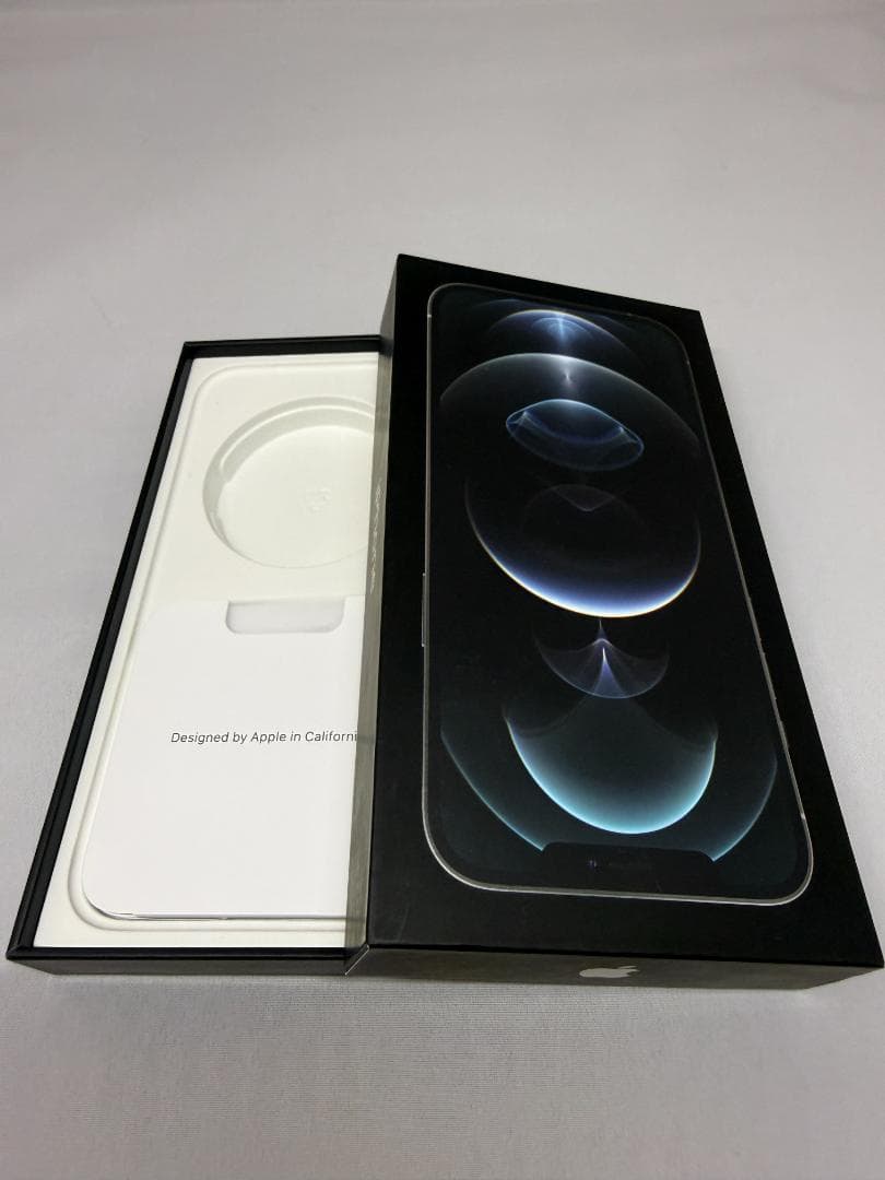 iPhone 12 Pro Max 256GB ホワイト SIMフリー 美品