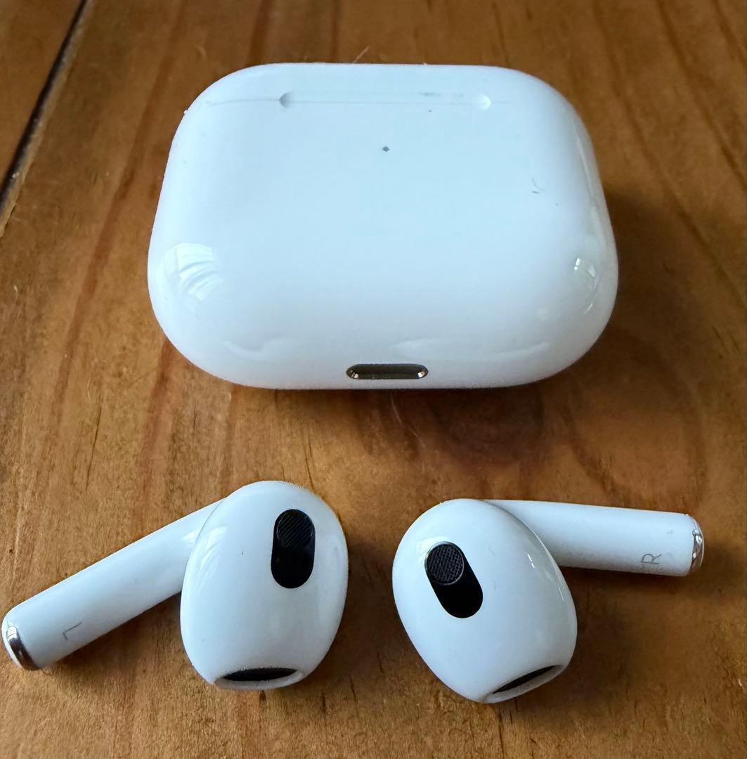 AirPods 第3世代　両耳バッテリー劣化無し　充電ケース付　国内正規品
