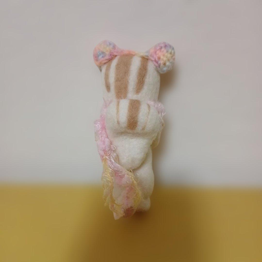 作家様　羊毛フェルト　リス　ホワイト