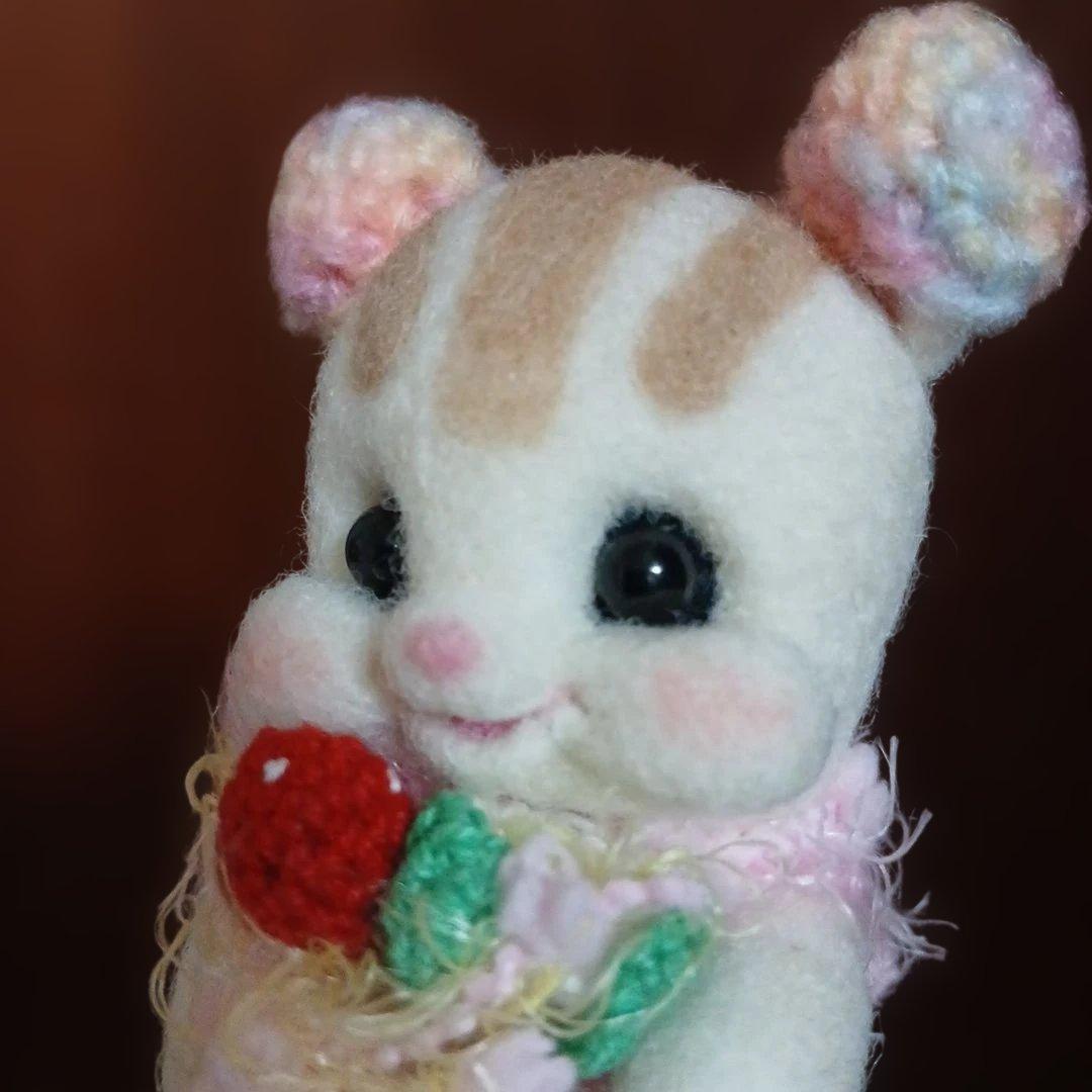 作家様　羊毛フェルト　リス　ホワイト