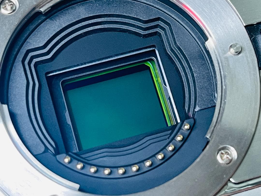 Olympus E-P3 シルバー シャッター数 1,760回 ＋ レンズセット