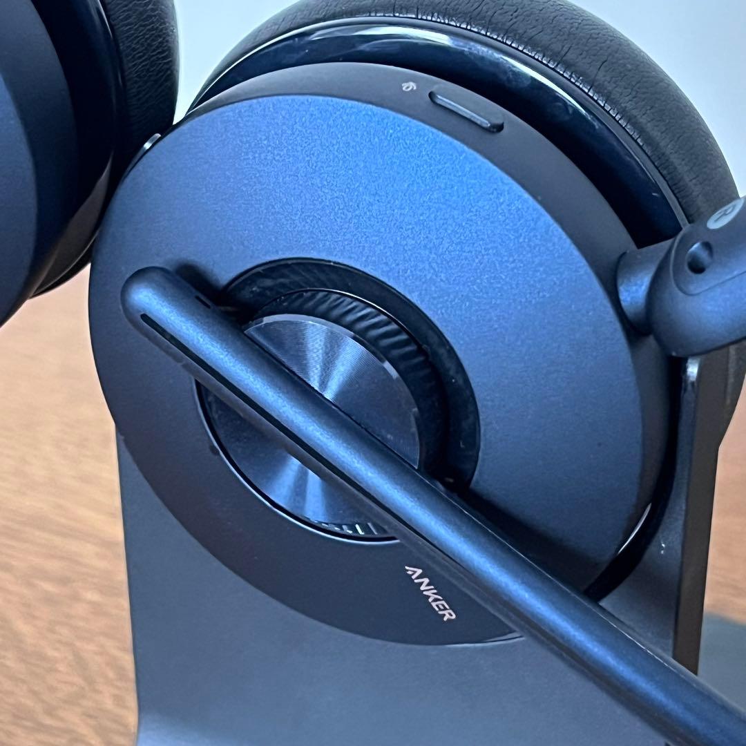 Anker PowerConf H700 ケース、スタンド付