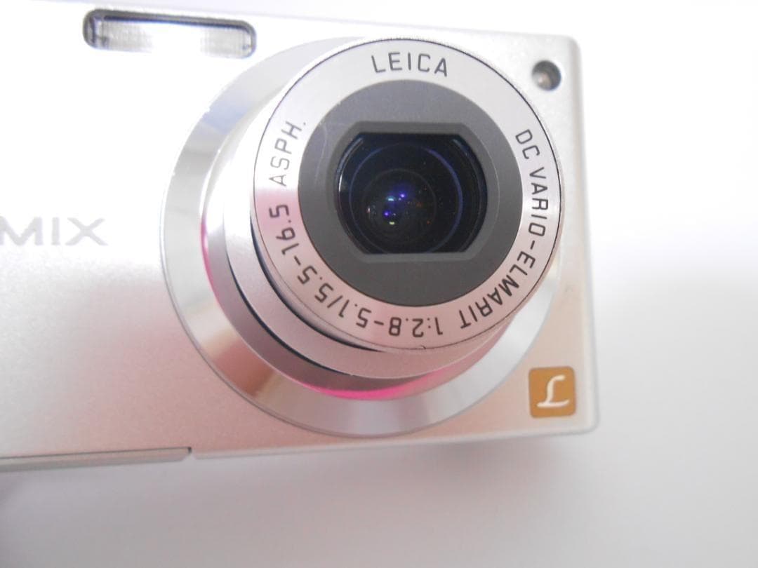【極美品・返品保証】Panasonic LUMIX DMC-FS3 シルバー