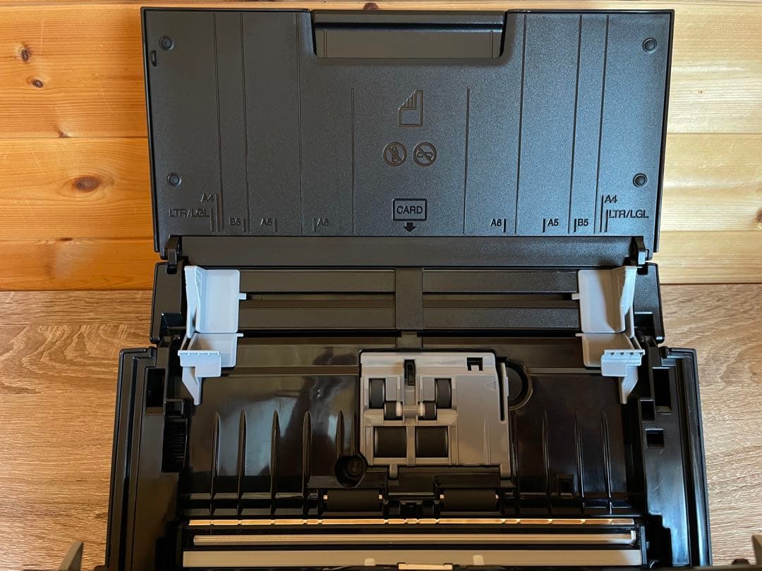 【美品】　EPSON Wi-Fi対応　ドキュメントスキャナー　DS-560