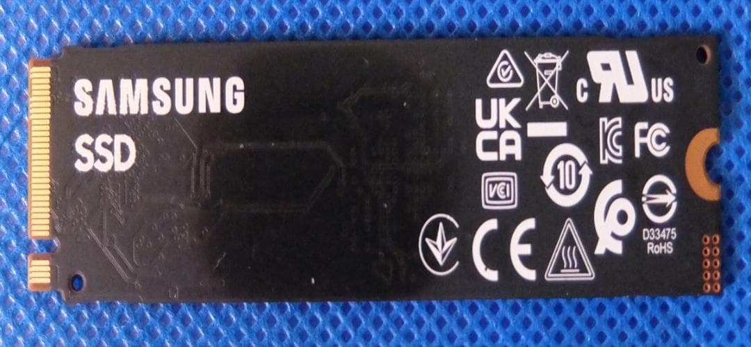 Samsung M.2 2280 NVMe 512GB SSD　使用時間：124