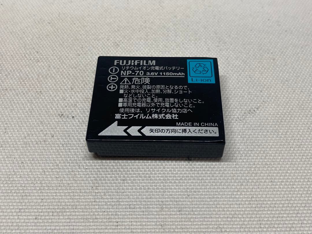 概ね美品　FUJIFILM　FinePix F40fd　撮影例有　c01a238