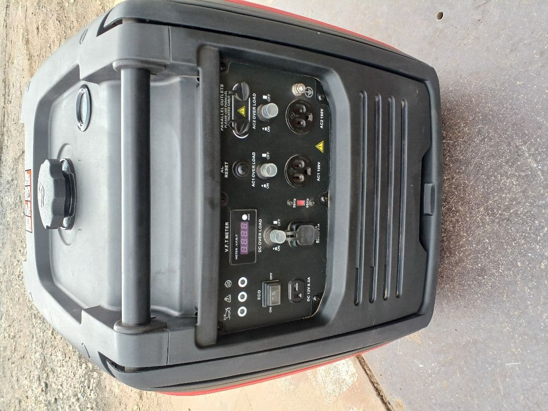 MOTOFUTUREポータブルインバーター発電機 4000W