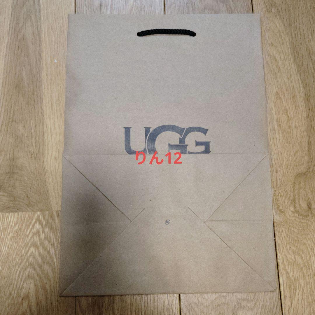 紙袋　ショッパー　エコバッグ　ギフト　手提げ袋　プレゼント　アグ　ugg