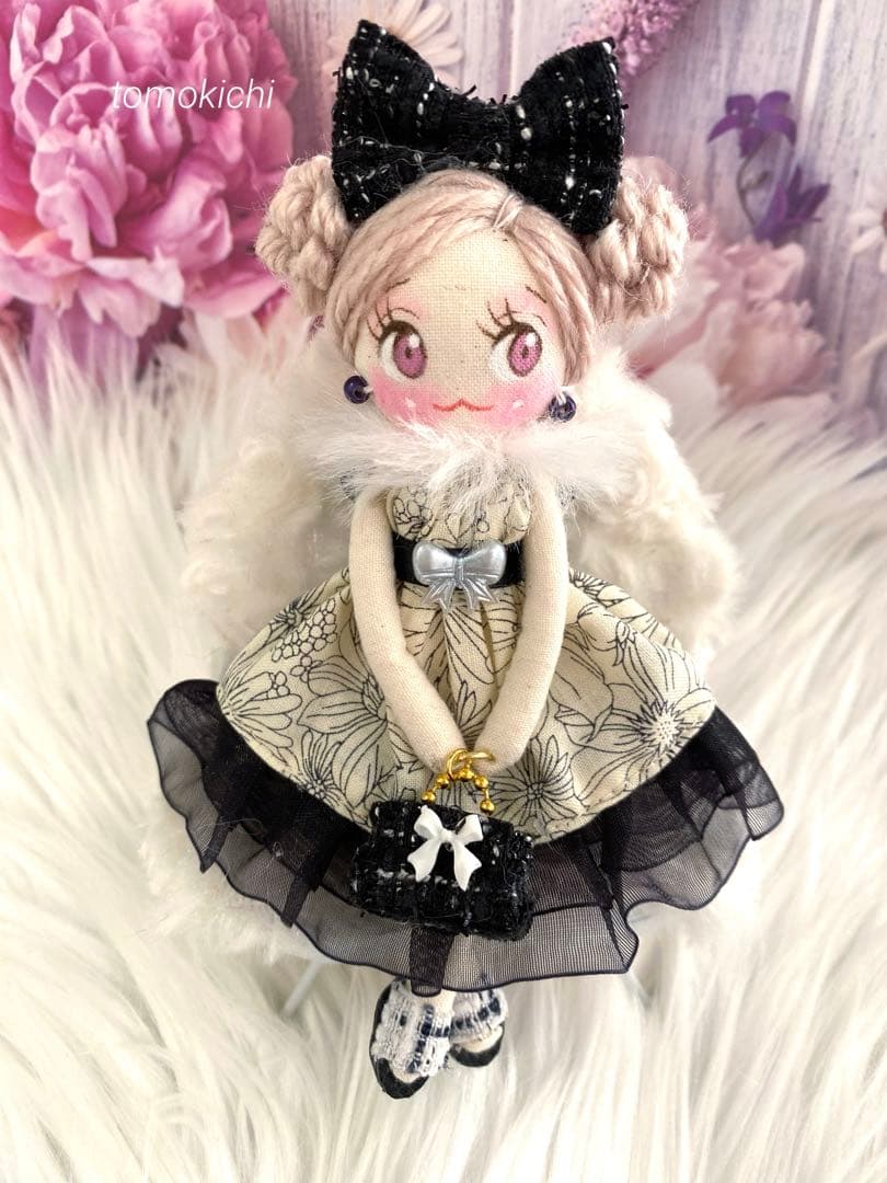みえりん♥さん専用❤️ブラック＆ホワイト❤️ドールチャーム❤️ハンドメイド