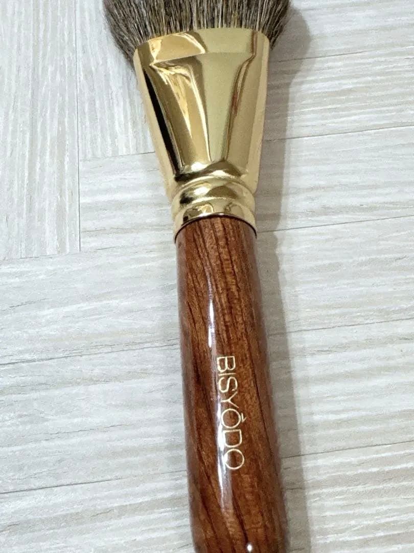 【美品】ウエダ美粧堂 パーフェクトフィットブラシ（扇型） B-F-05