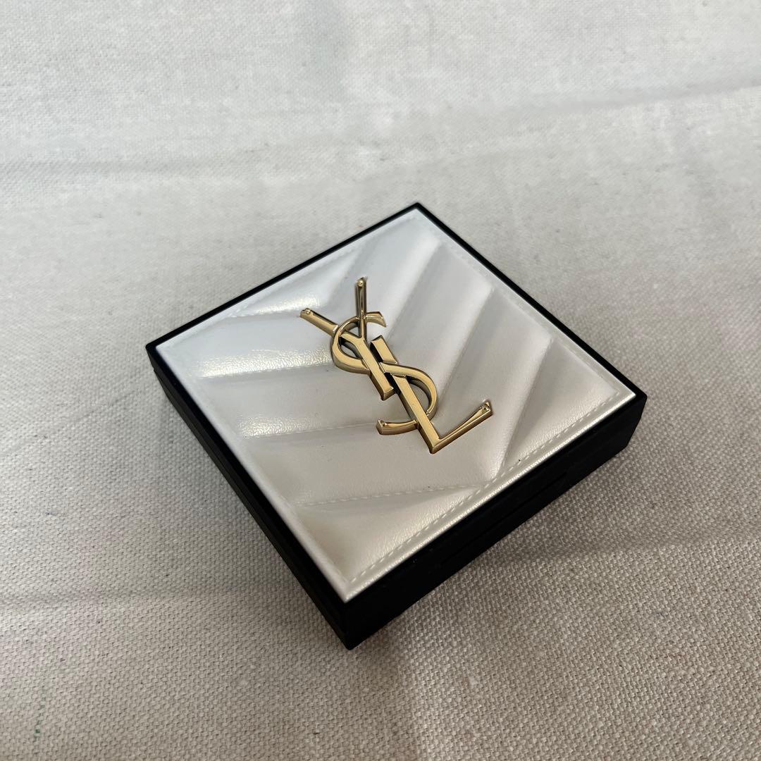 YSL オールアワーズ　ハイパールミナイザー　69