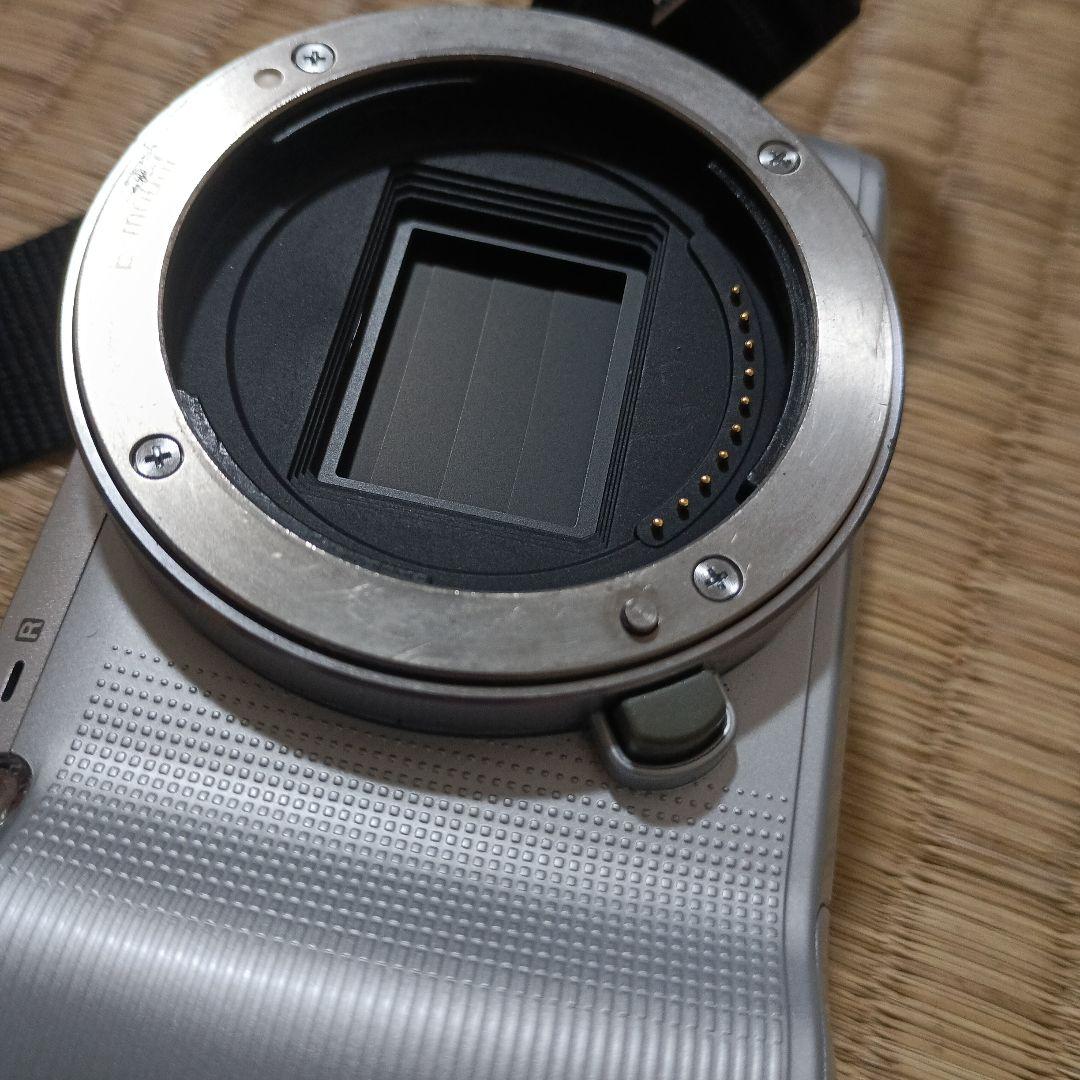 SONY 　NEX-C3 ミラーレスカメラ シルバー