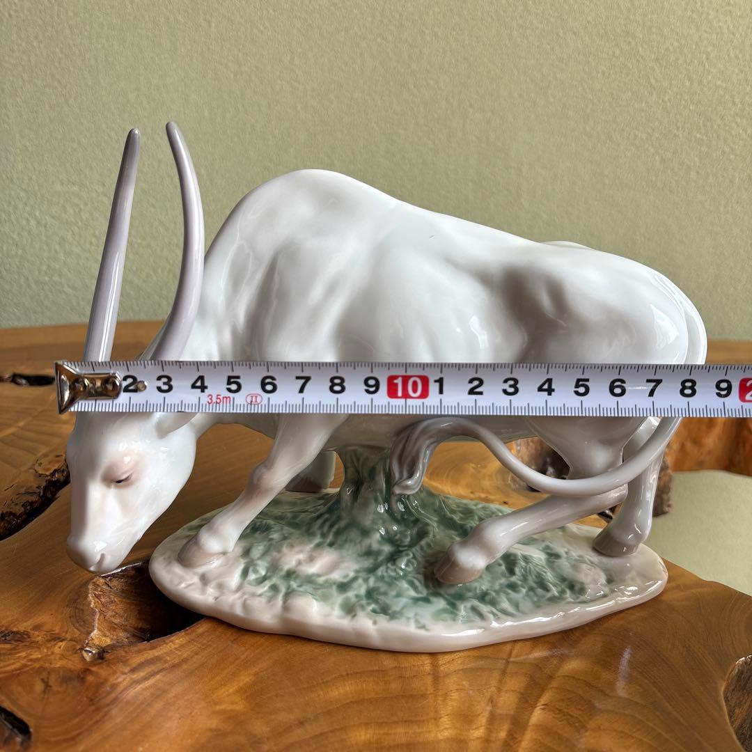 LLADRO 丑年 干支置物 台座付き 箱付き リヤドロ リアドロ 牛