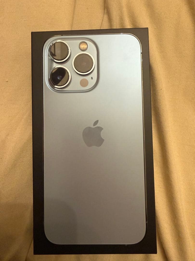 iPhone13 Pro 128GB おまけ付き