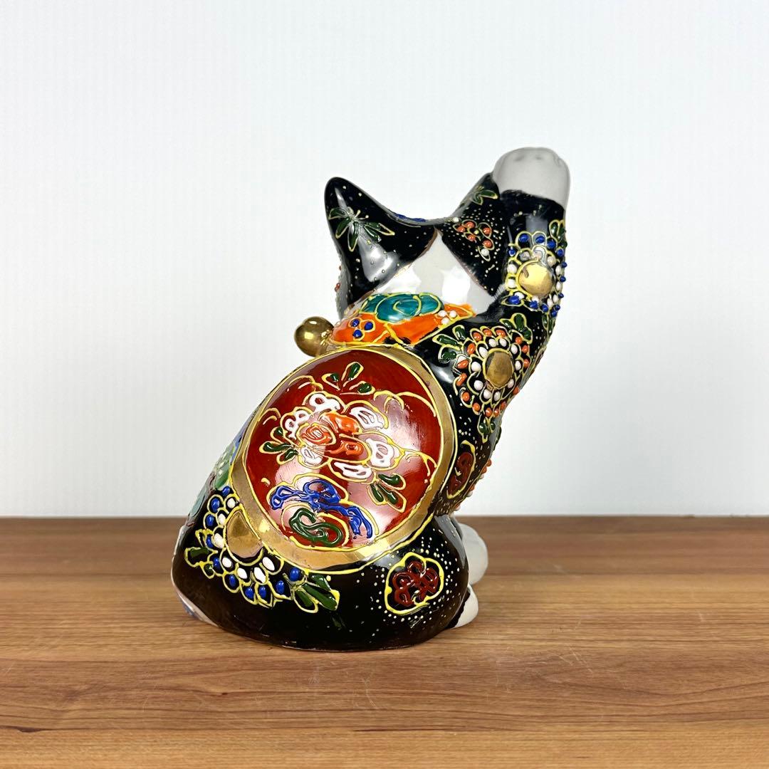 九谷焼　新品　招き猫　縁起尽くし　富士山