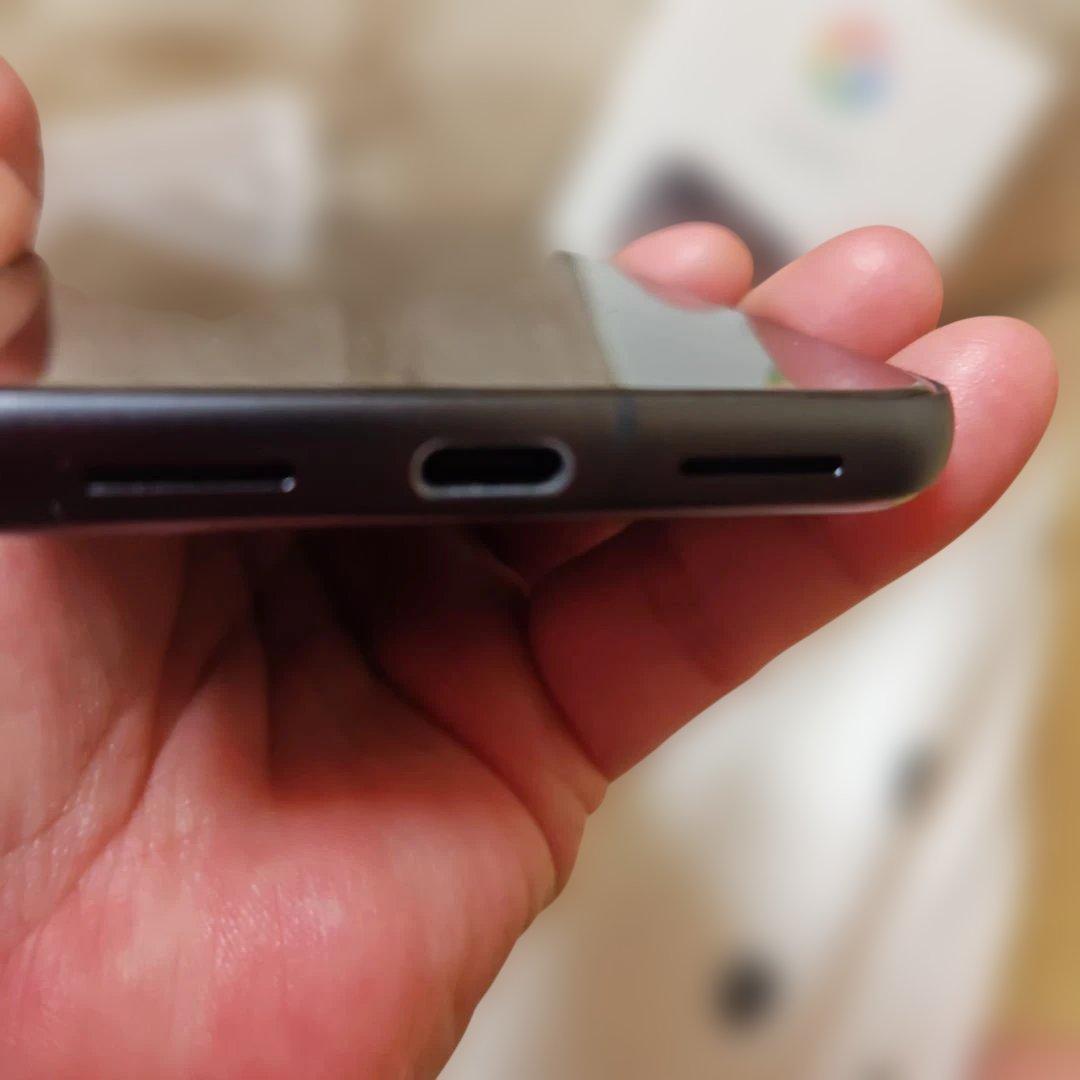 Google Pixel 8 本体 黒 充電器付き