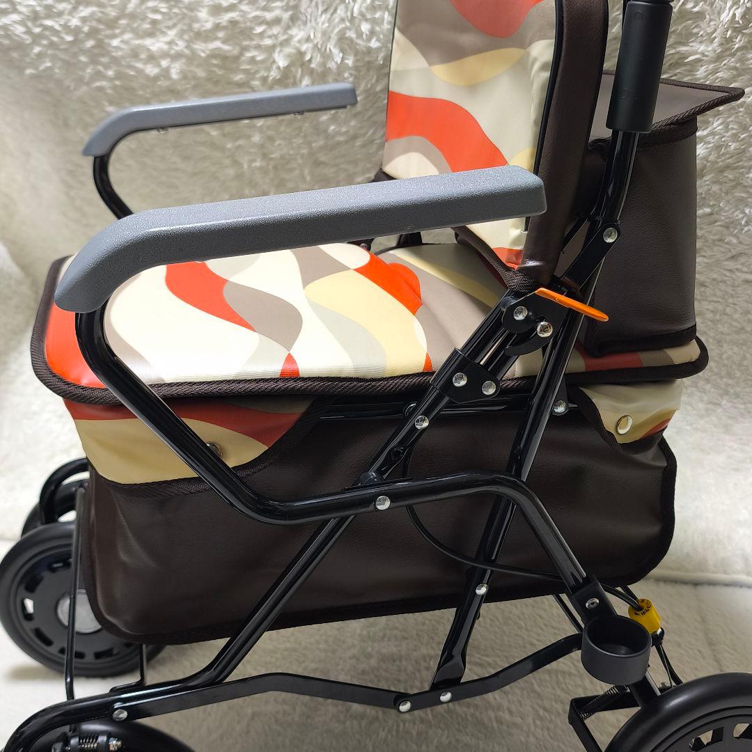 シルバーカー 手押し車 座れる ブレーキ付 送料無料 ボックスタイプ 美品