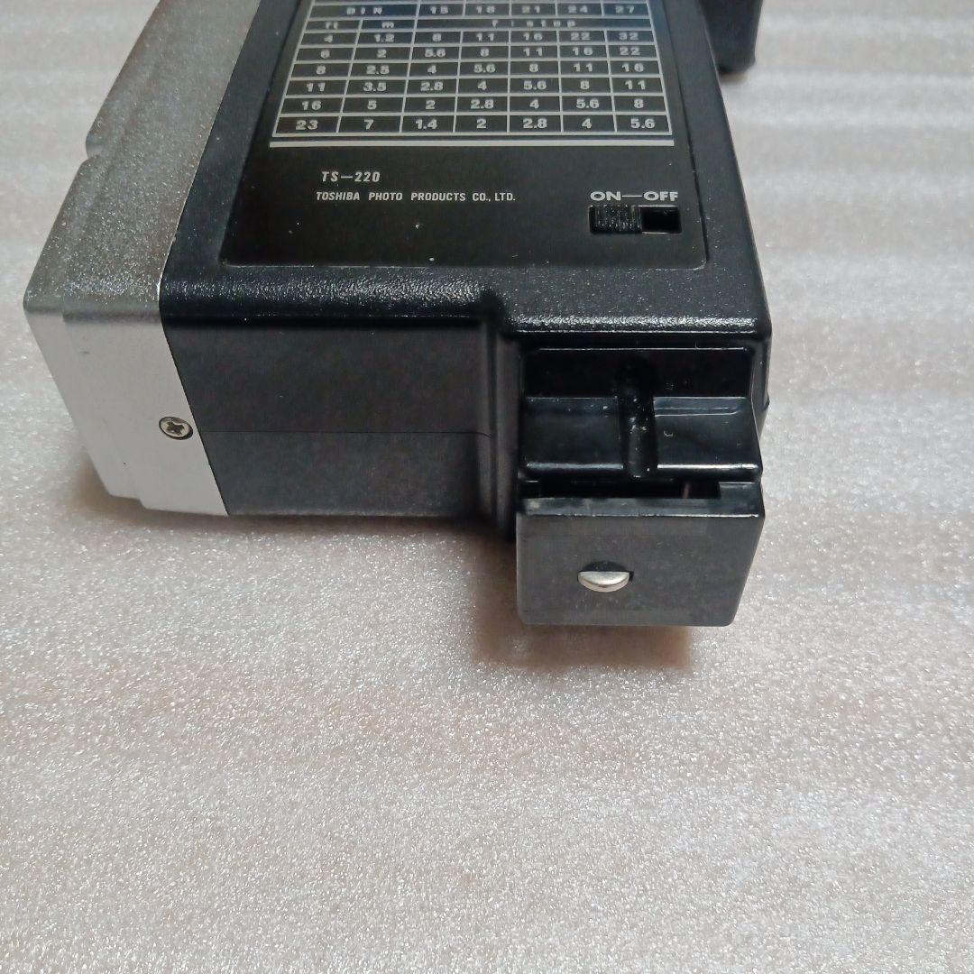 OLYMPUS PEN フィルムカメラ TOSHIBA 320フラッシュ付き