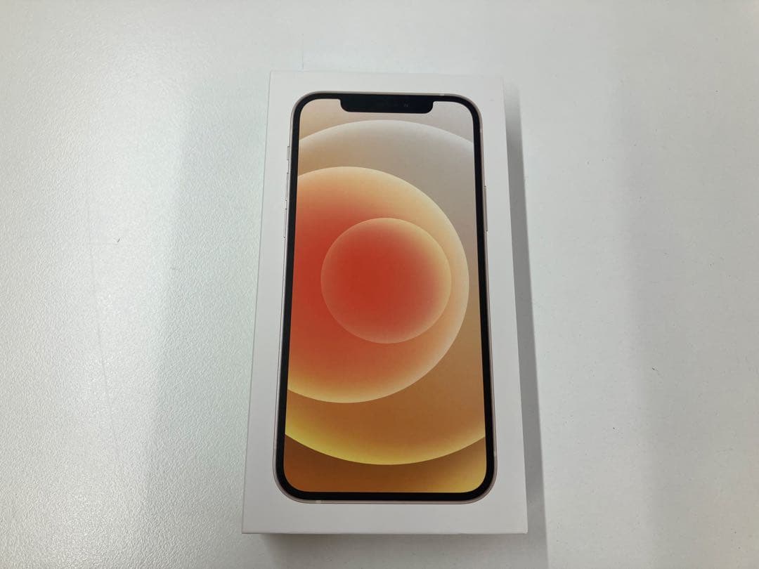 【美品】Apple iPhone 12 ホワイト 64GB本体