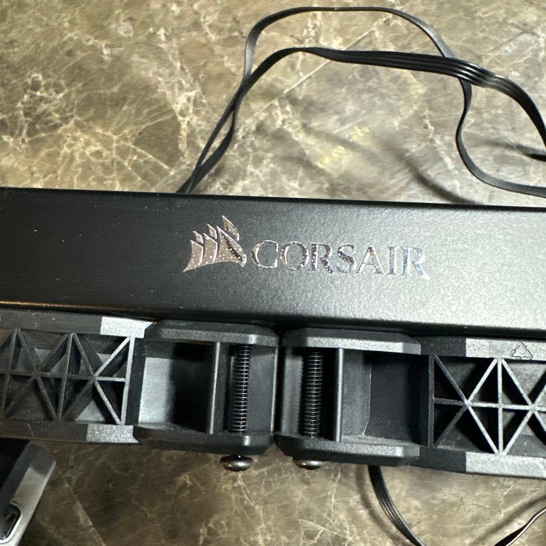 CORSAIR 水冷クーラー 2ファン付き