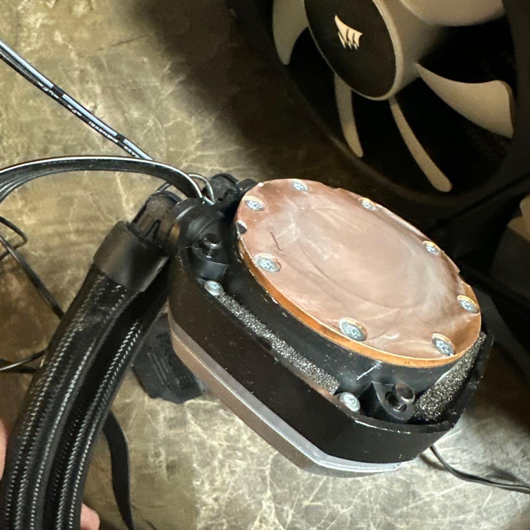 CORSAIR 水冷クーラー 2ファン付き