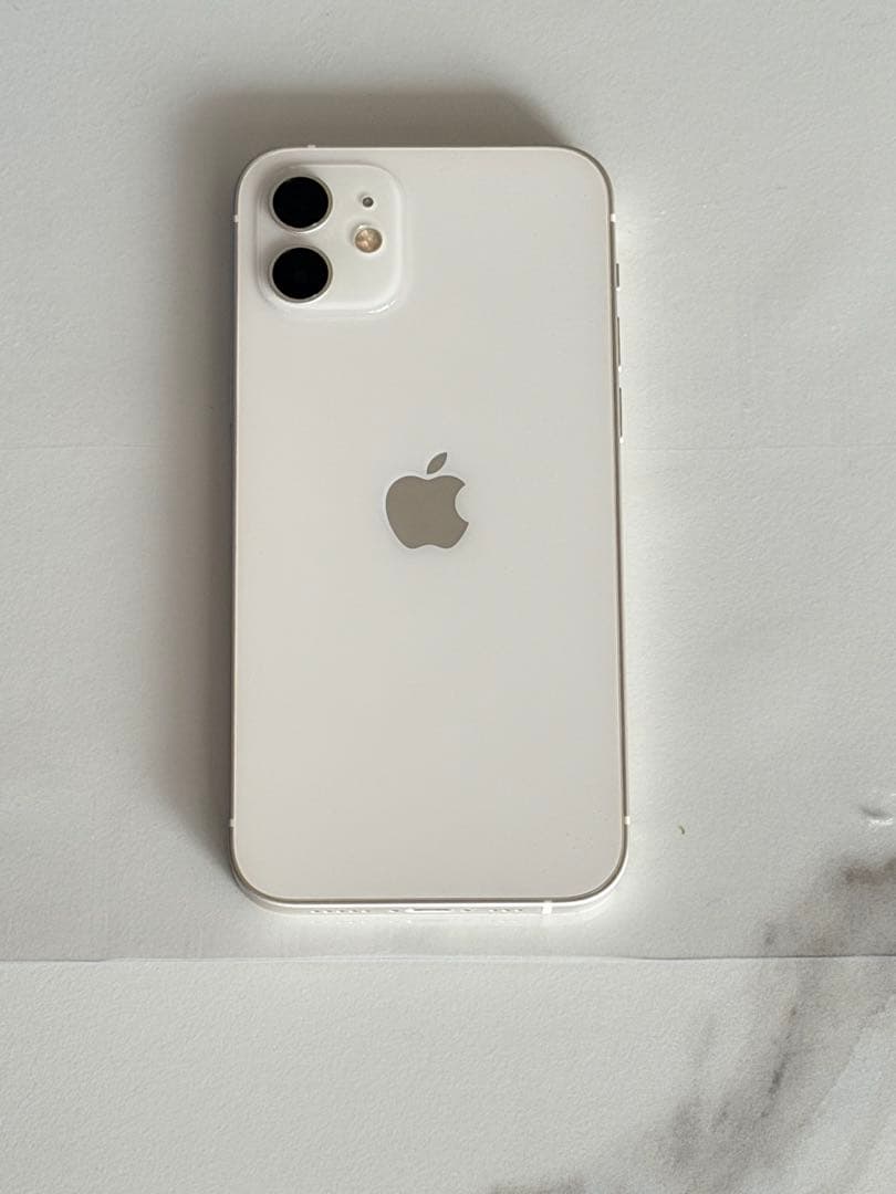 Apple iPhone 12 64gbホワイト 本体 SIMフリー