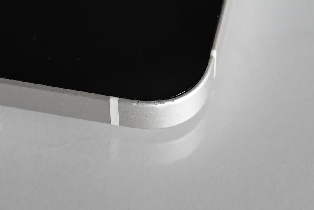 Apple iPhone 12 64gbホワイト 本体 SIMフリー