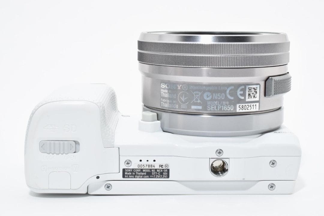 SONY NEX-5T ミラーレスカメラ Wi-Fi搭載 ショット数8002回