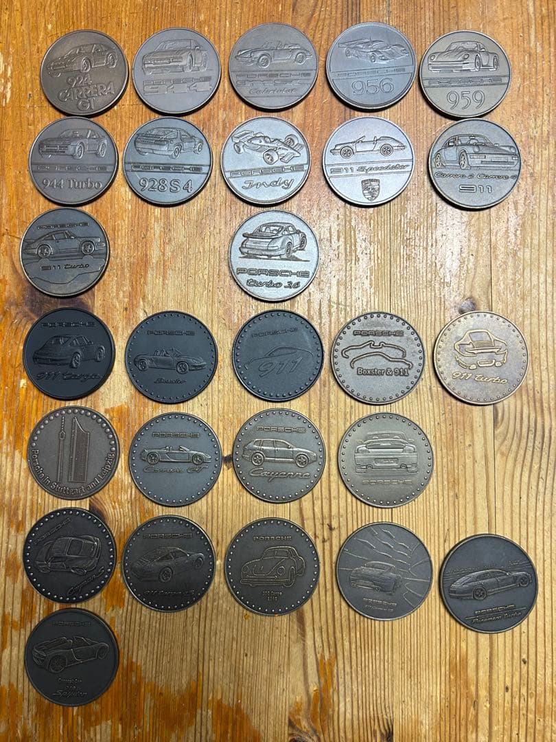 超希少品　ポルシェ正規カレンダーメダル1981〜2011(ミツワもの)27枚