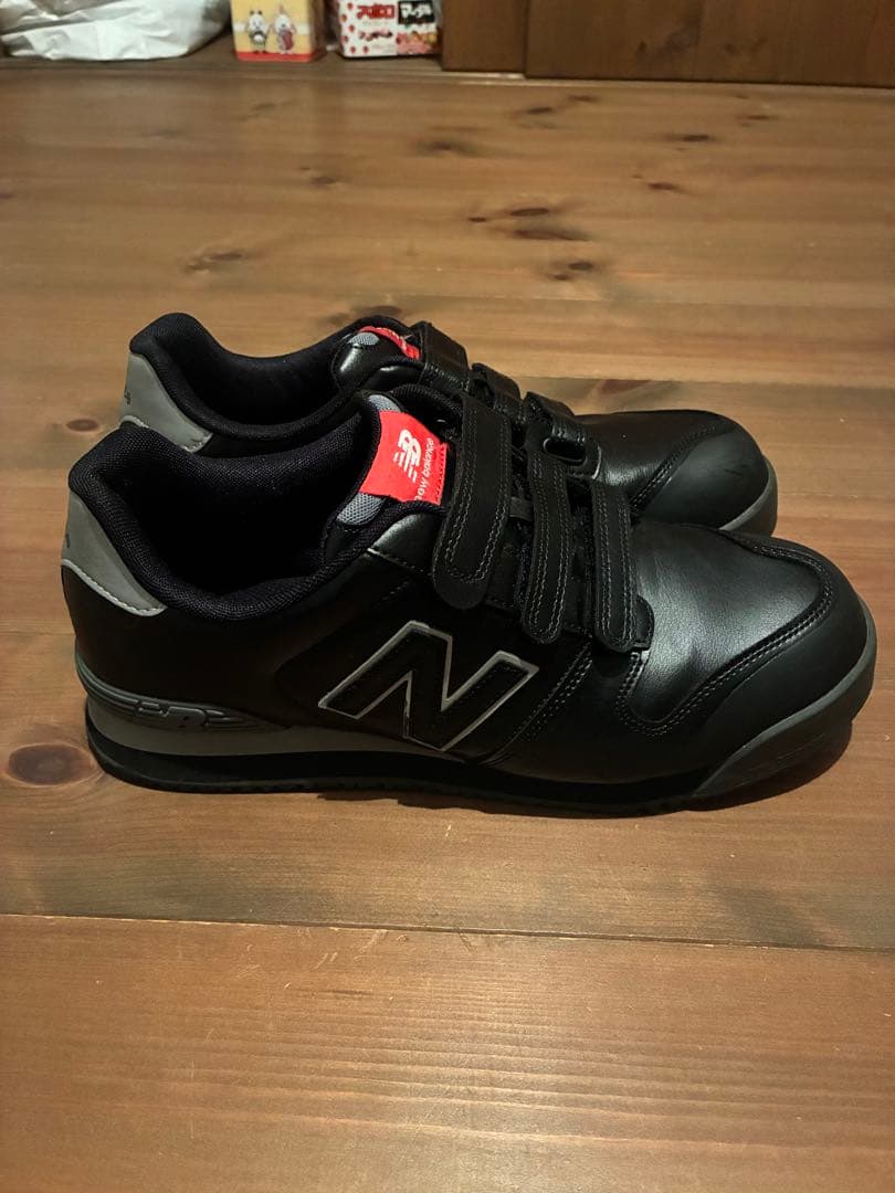 New Balance 安全靴