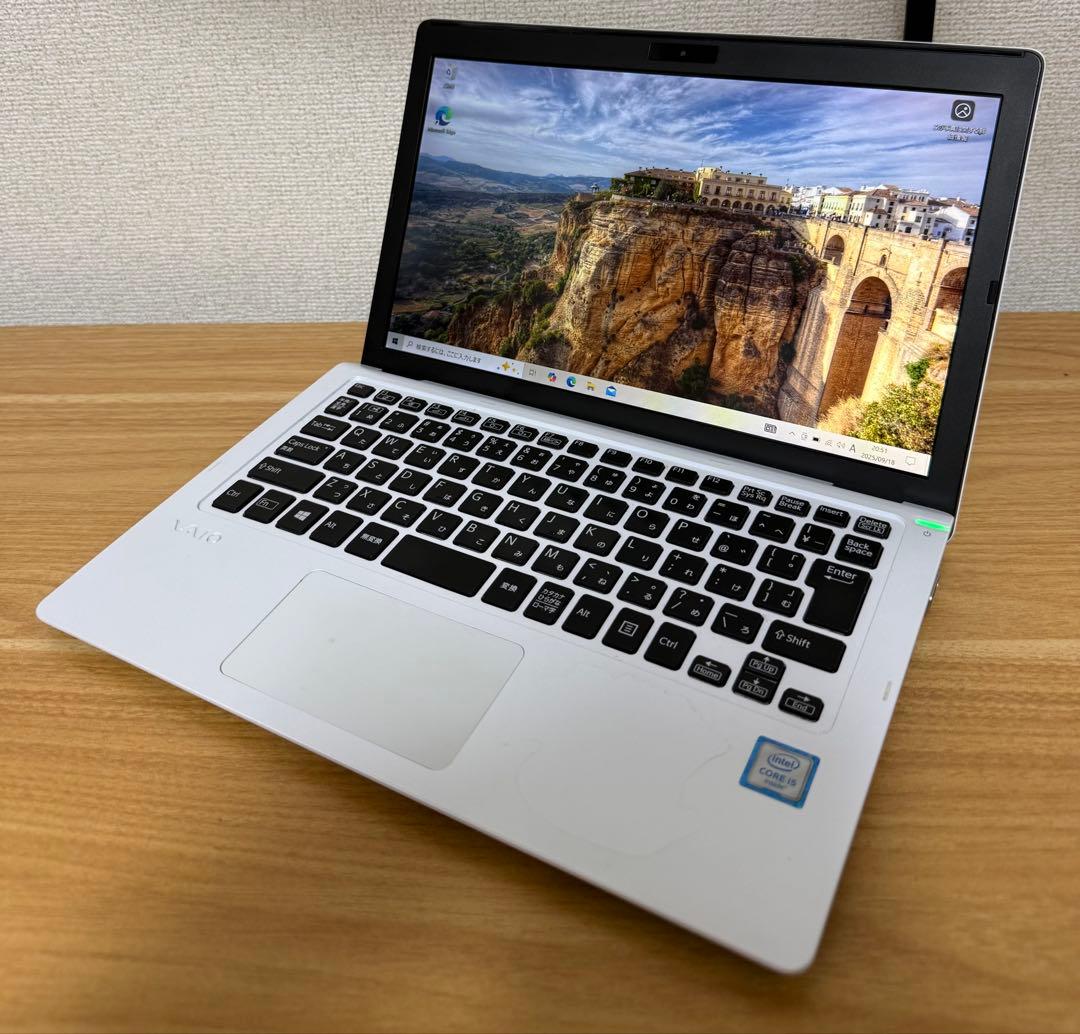 Windowsノート本体 VAIO S11 i5-6200U/4GB/128GB