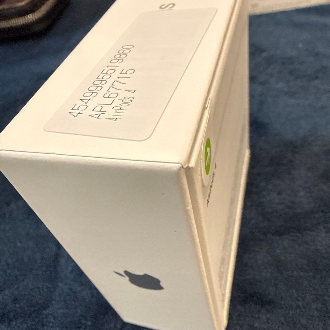 AirPods 4 （ノイズキャンセリング非搭載モデル）　新品未開封
