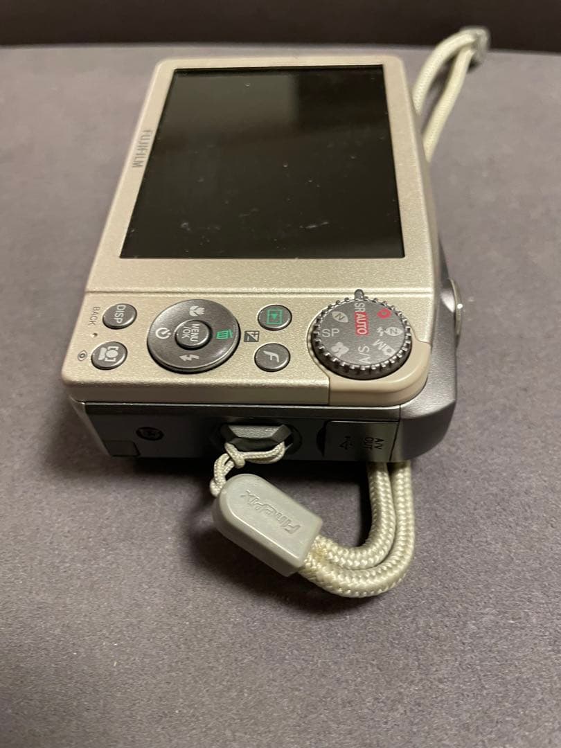 Fujifilm FinePix 12.0【本体のみのため格安出品　美品】