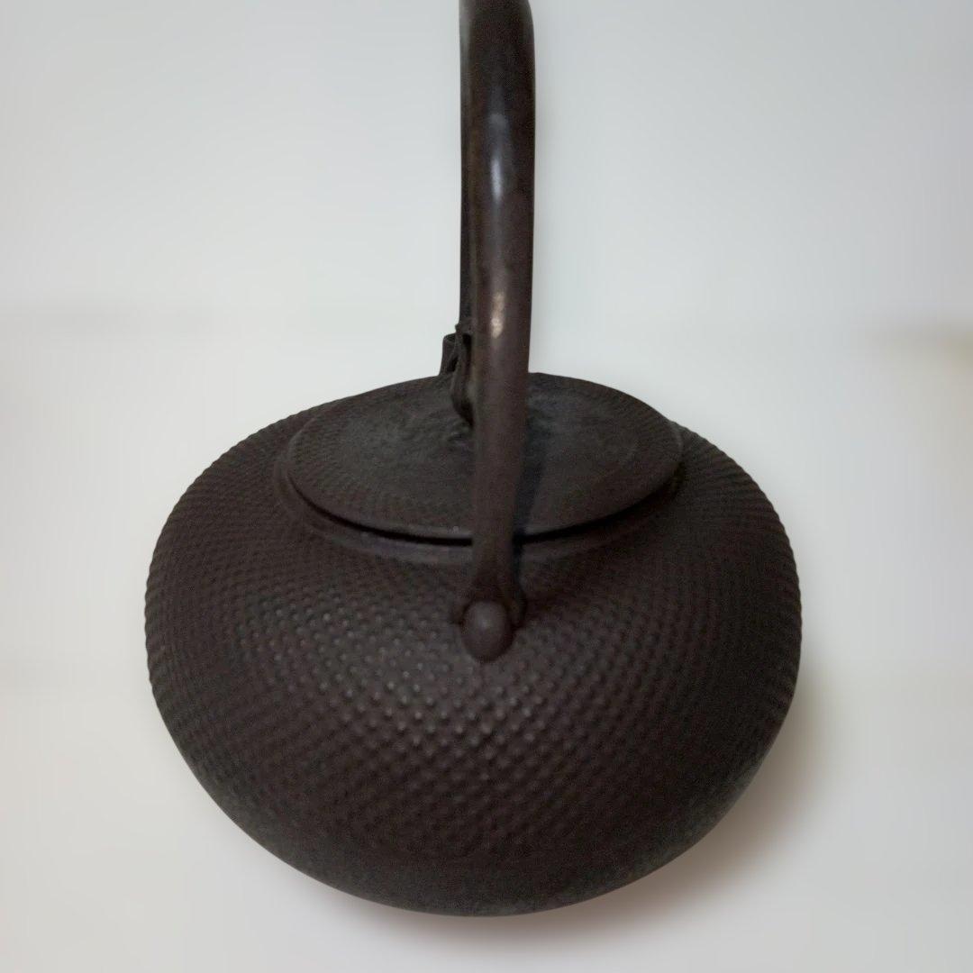 南部鉄瓶あられ紋様