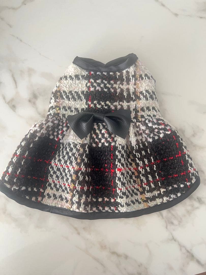 リュバンドール犬服 チェック柄 チェリー刺繍付き