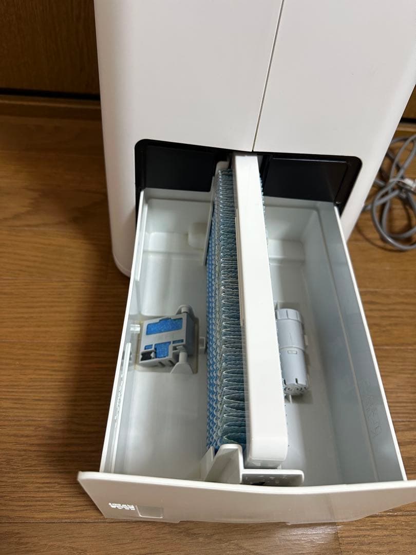 シャープ 加湿空気清浄機 KI-LS40-W 2020年製 フィルター新品付き