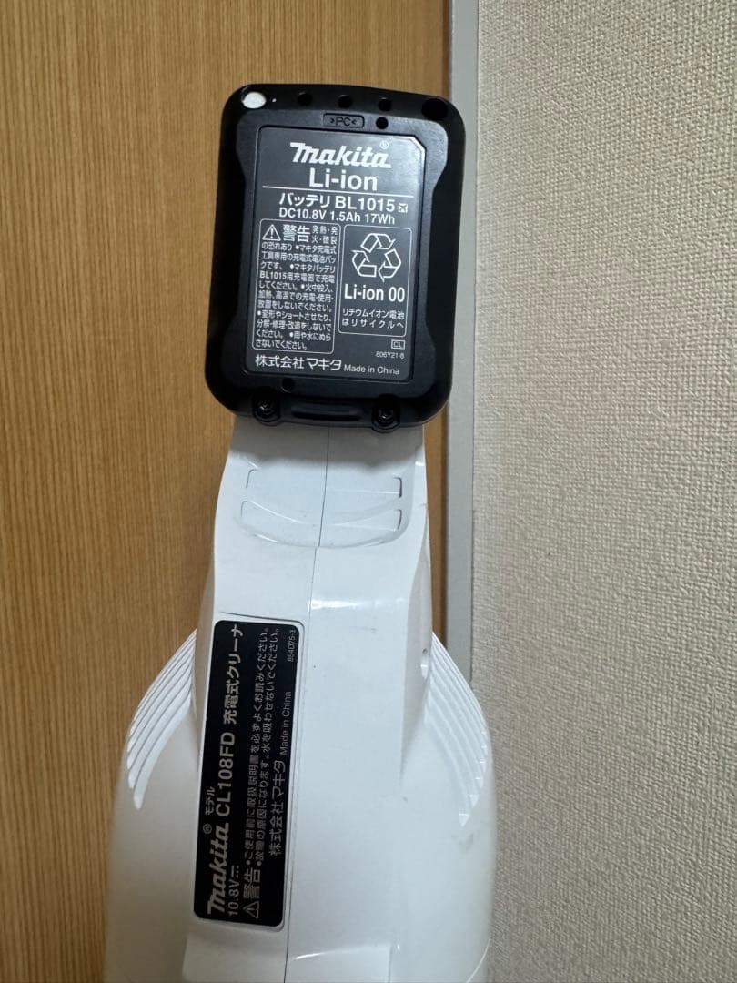 makita マキタ　充電式クリーナ CL108FD コードレススティック