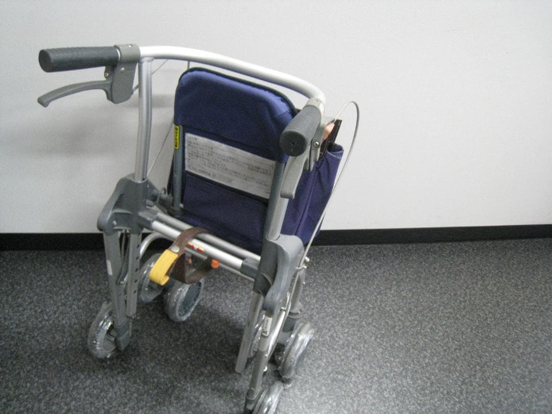 幸和製作所 テイコブリトルスリム TacaoF 介護 WAW04 歩行車