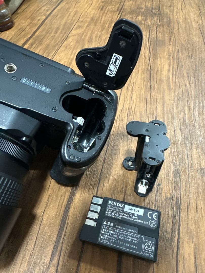 PENTAX K-30 レンズキット （単4電池使用ok）動作確認済み