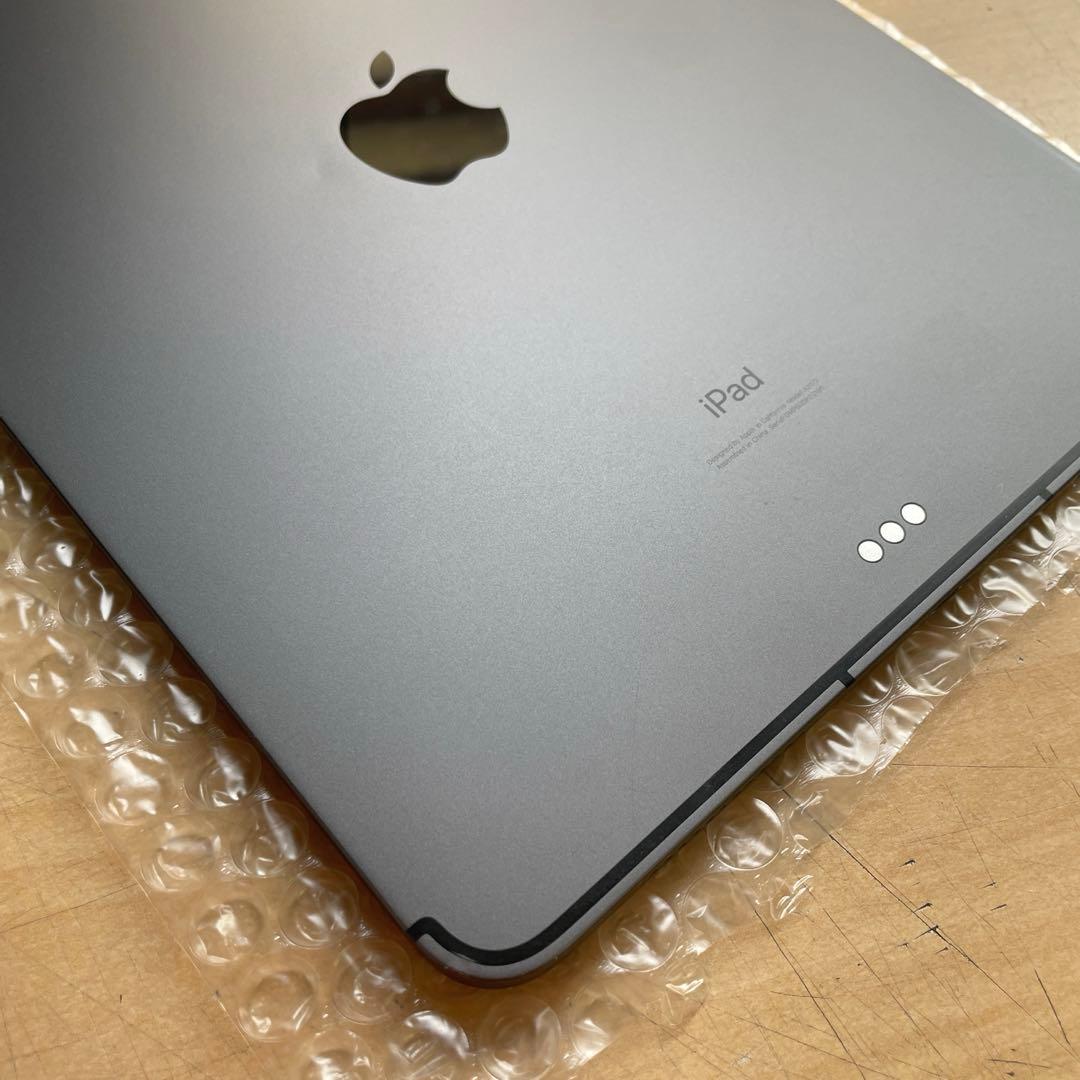 iPad Air 第4世代 A2072 cellular グレイ　64GB 美品