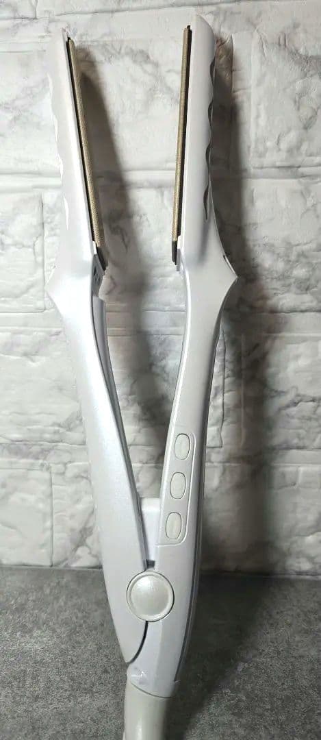 【新品、未使用】絹女 ストレートアイロン LM-125