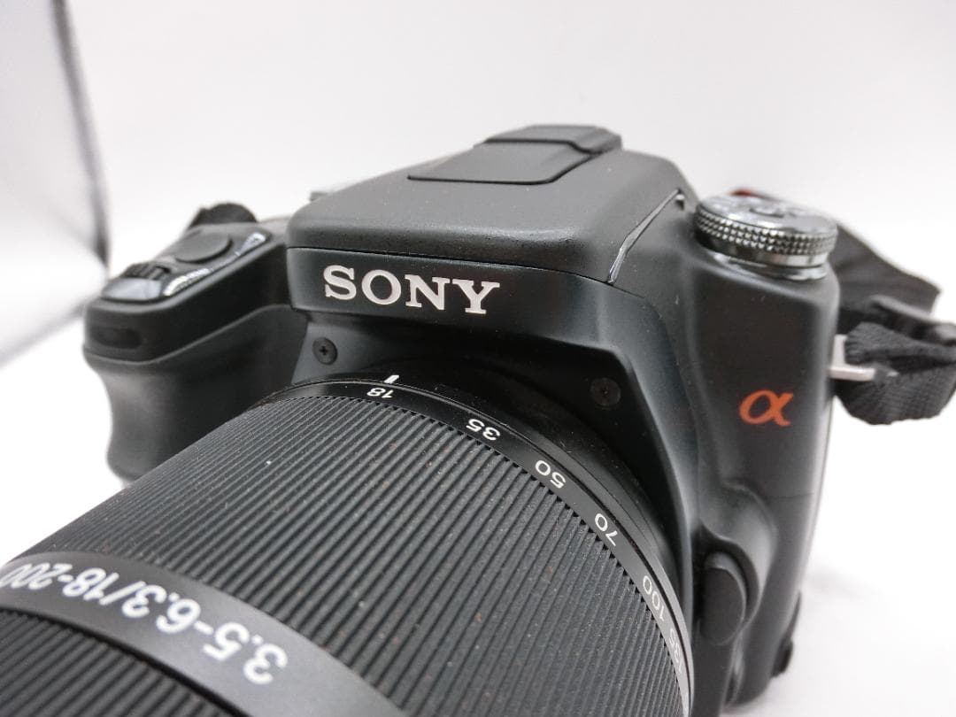 B 　カメラ　SONY　α１００　付属品、ケース、箱、説明書あり　動作確認済