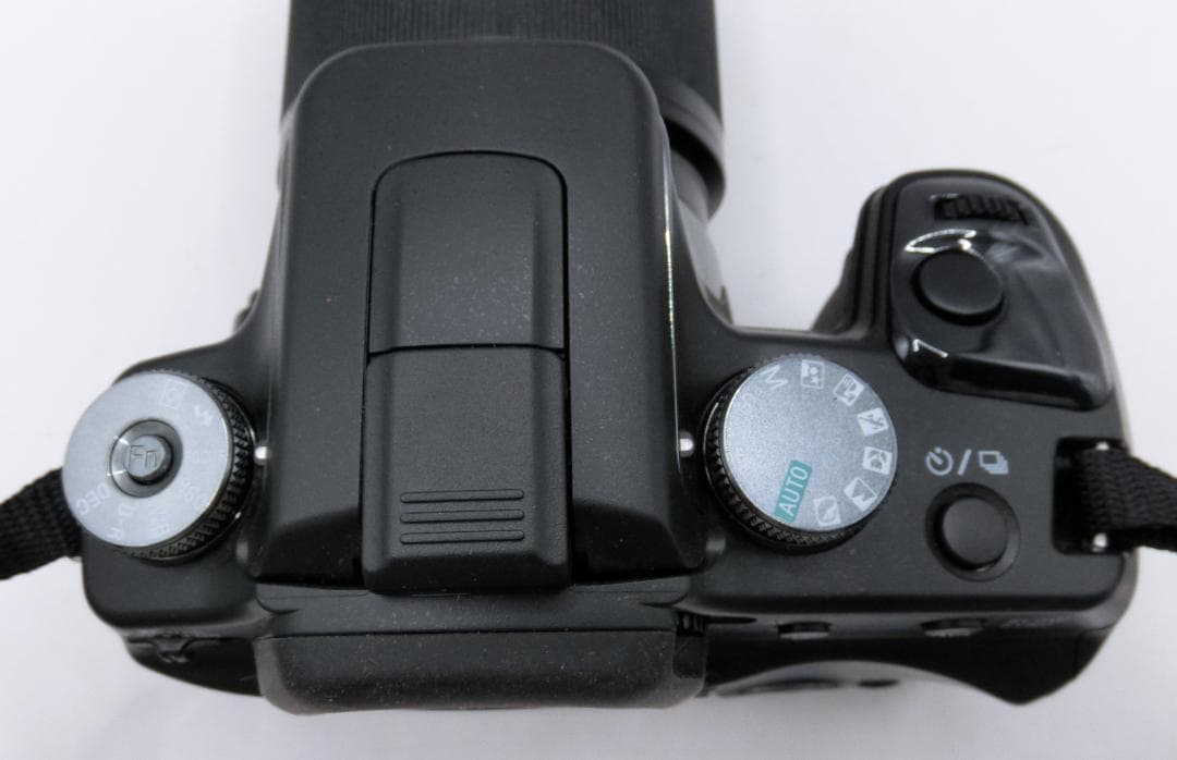 B 　カメラ　SONY　α１００　付属品、ケース、箱、説明書あり　動作確認済