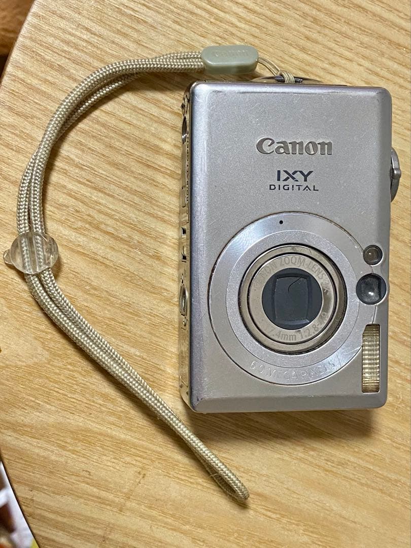 ジャンク Canon IXY DIGITAL 70 コンパクトデジタルカメラ
