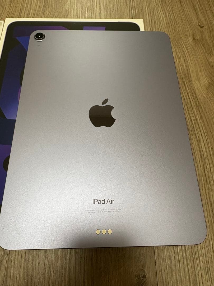 【美品】iPad Air (第5世代) 64GB ケース・タッチペン付き