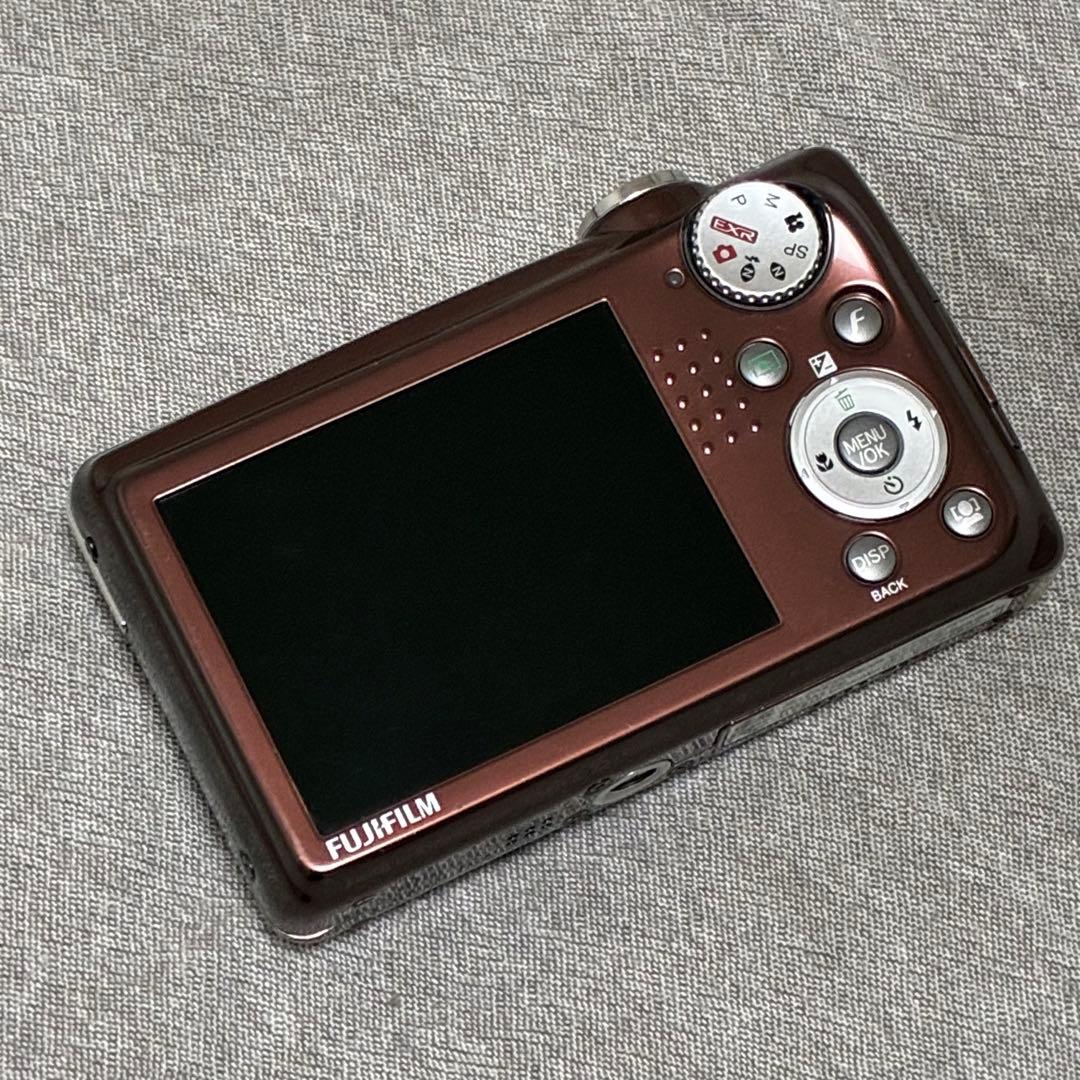 ⭐️外観美品⭐️フジフィルム FUJIFILM FINEPIX F70 EXR