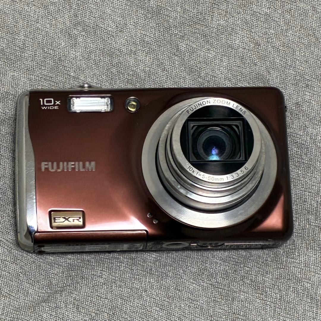 ⭐️外観美品⭐️フジフィルム FUJIFILM FINEPIX F70 EXR