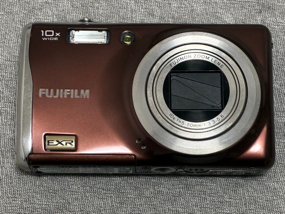 ⭐️外観美品⭐️フジフィルム FUJIFILM FINEPIX F70 EXR